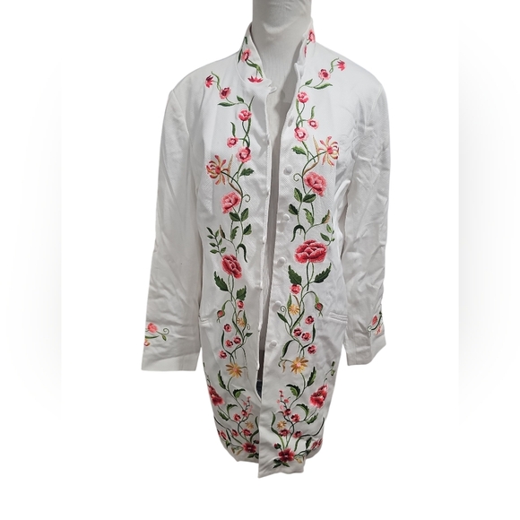 Victor Costa Ocassions White Jacket With Floral Embroidery - Picture 1 of 3